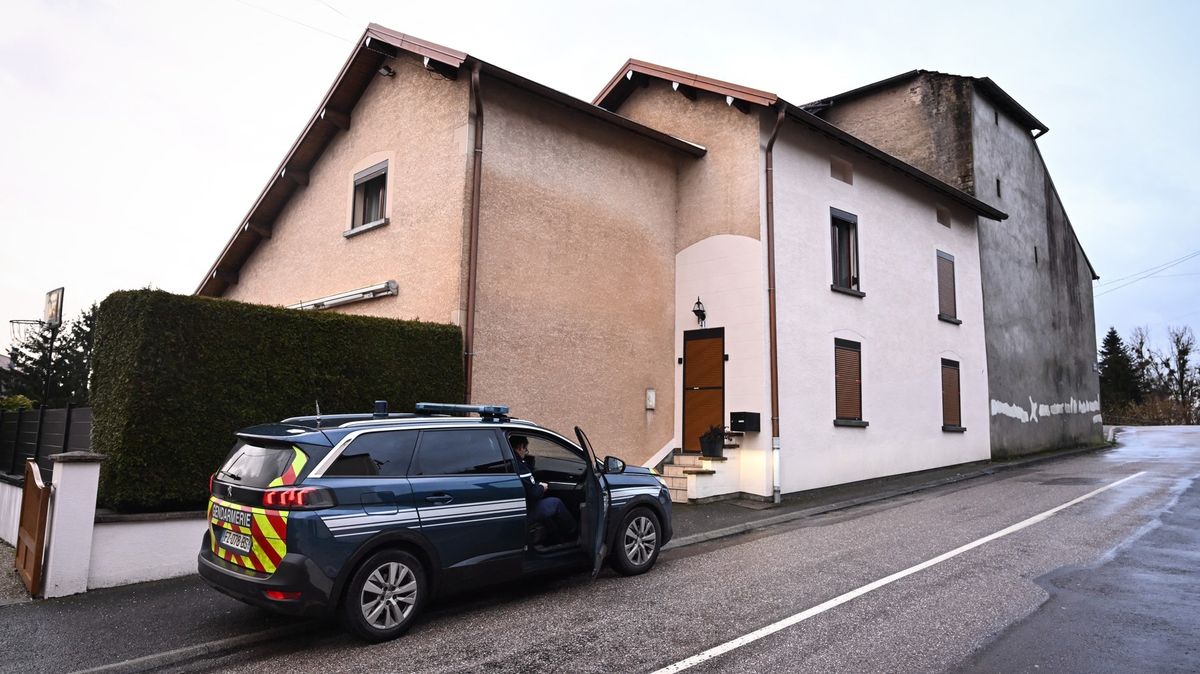 Žena ve Francii po tajných porodech ukryla dva novorozence do mrazáku. Leželi tam 15 a osm let